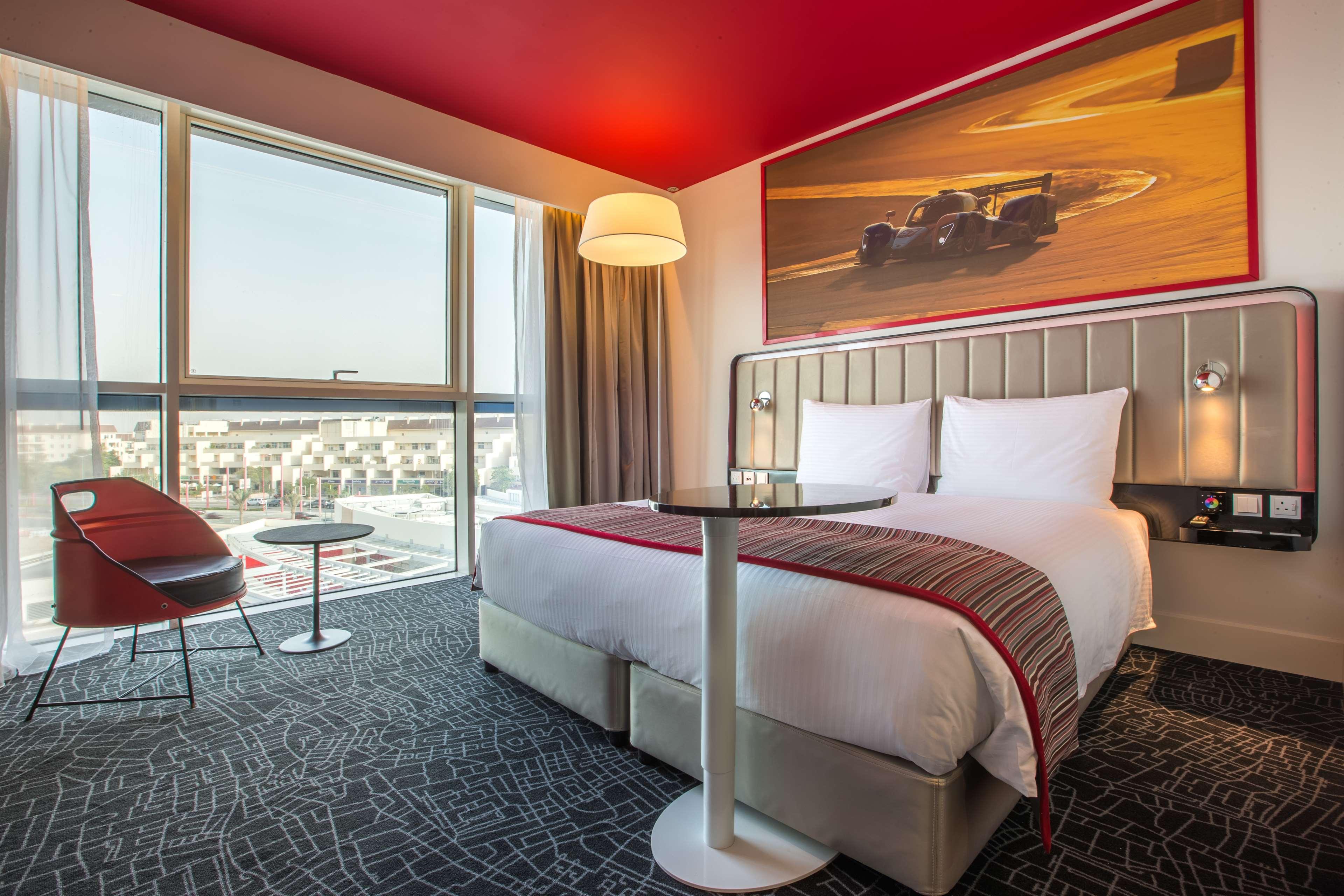 Park Inn By Radisson Dubai Motor City Екстер'єр фото