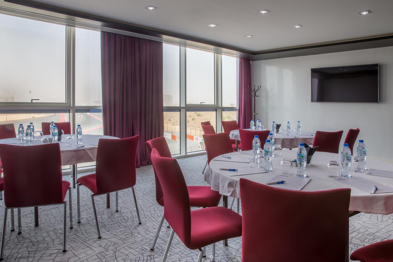 Park Inn By Radisson Dubai Motor City Екстер'єр фото